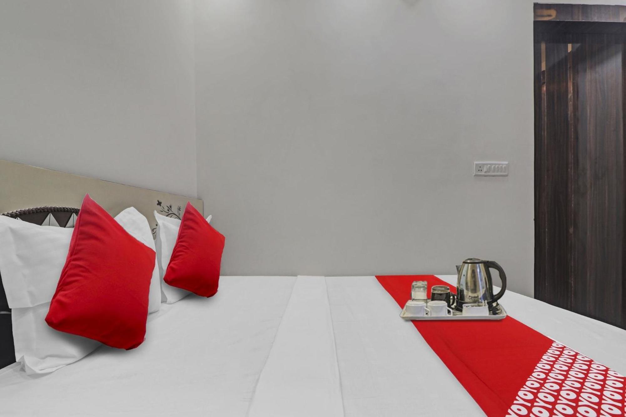 Hotel O Amazing Guest House Nueva Delhi Exterior foto