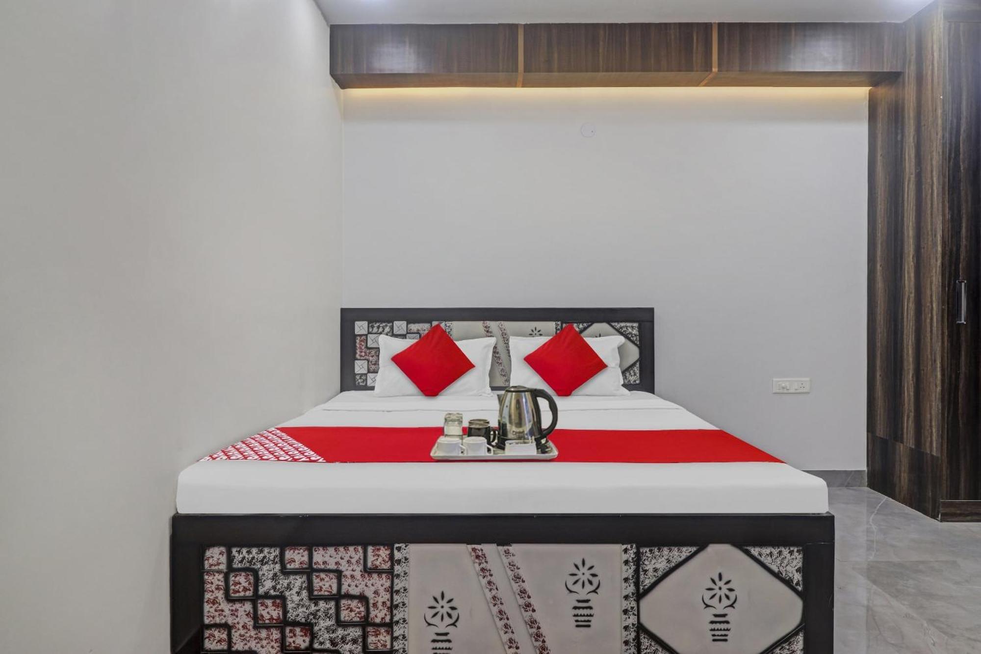 Hotel O Amazing Guest House Nueva Delhi Exterior foto