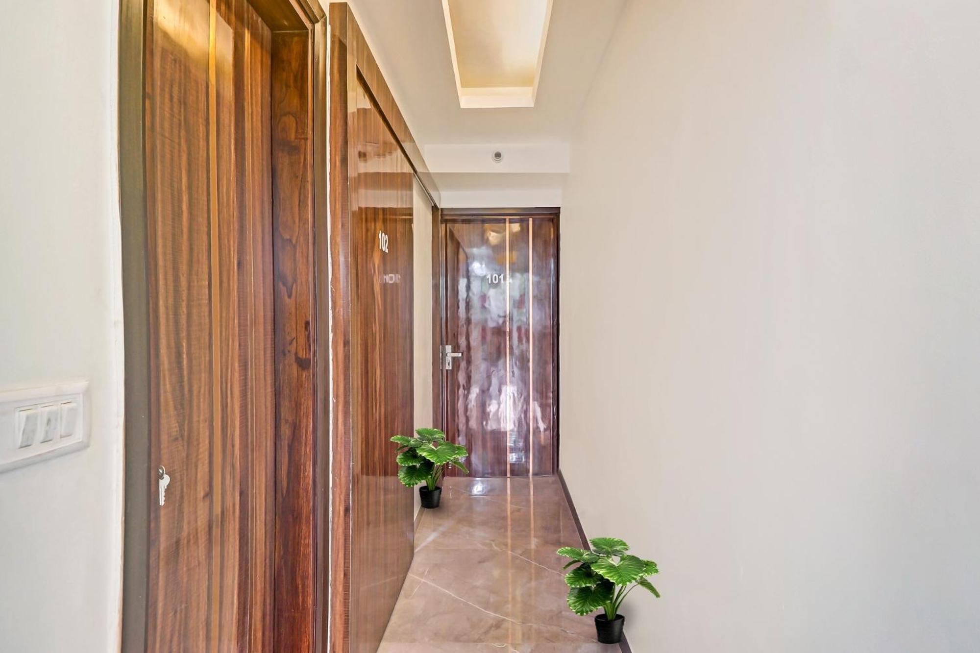Hotel O Amazing Guest House Nueva Delhi Exterior foto